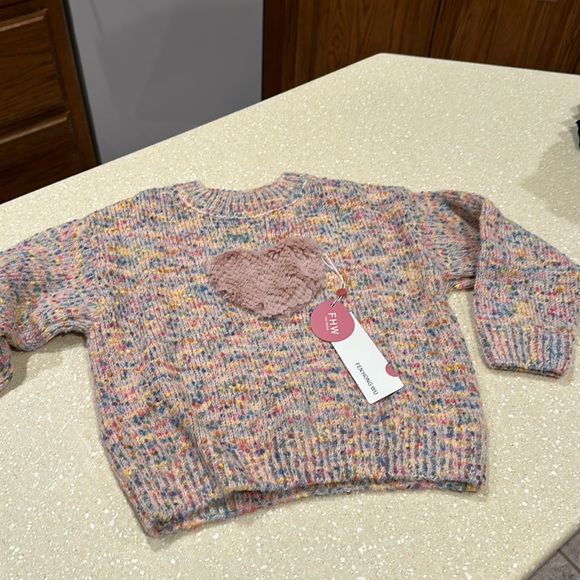 NWT Little Girl’s size 5, oversized sweater - Picture 1 of 4